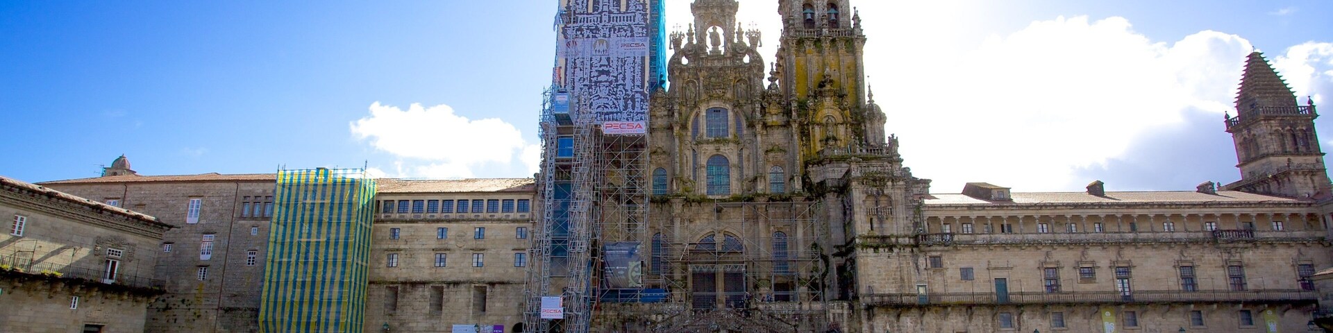 Obradoiro Square showing a square or plaza, a church or cathedral and a city
