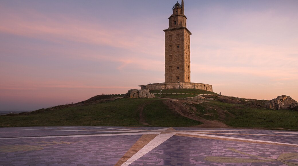 Faro Torre de Hercules y rosa de los vientos