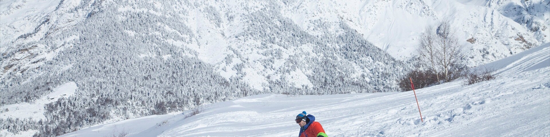 Panticosa Ski Resort featuring snow, snow skiing and mountains