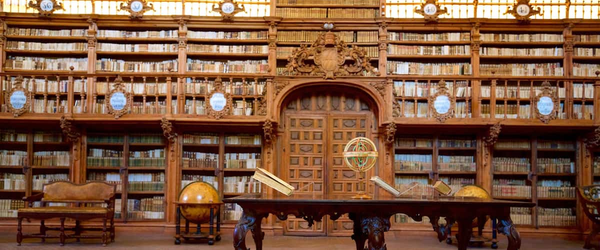 University of Salamanca showing interior views and heritage elements