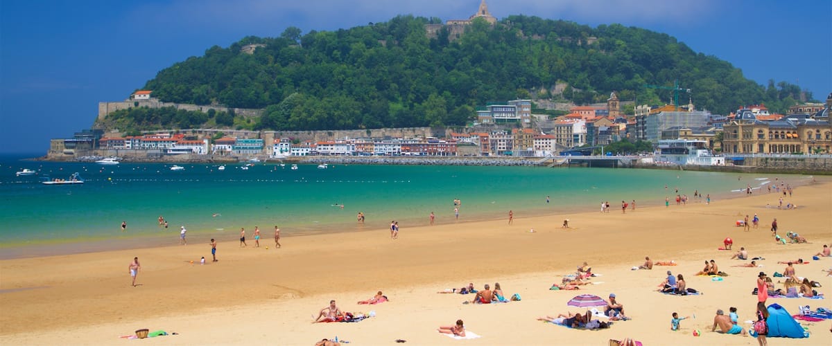 Strand von Concha welches beinhaltet Küstenort, allgemeine Küstenansicht und Sandstrand