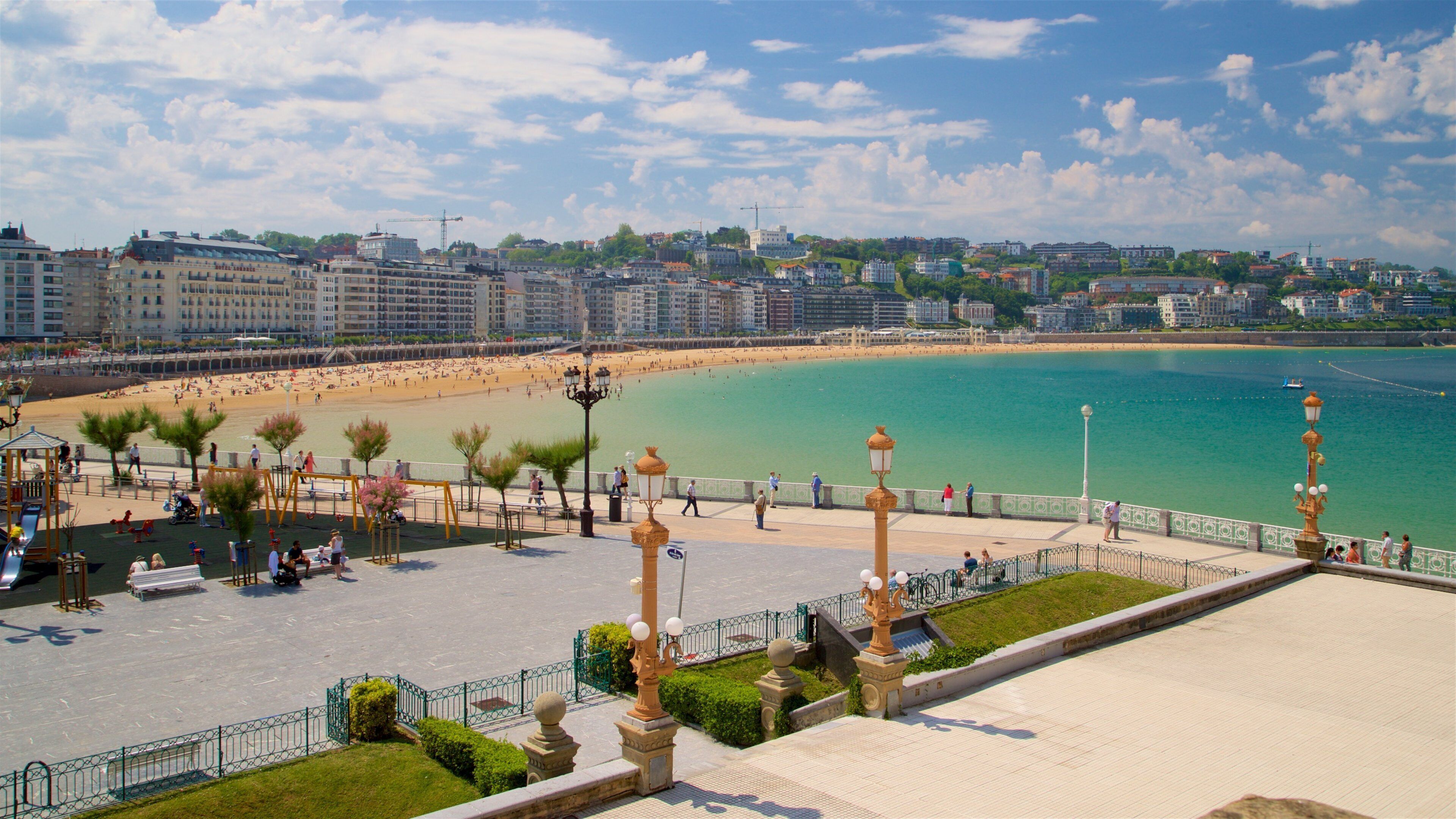 サン セバスチャン市庁舎 表示 ビーチ, 海岸沿いの町 と 都市