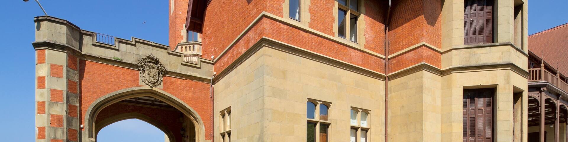 Miramar Palace which includes heritage architecture and a house