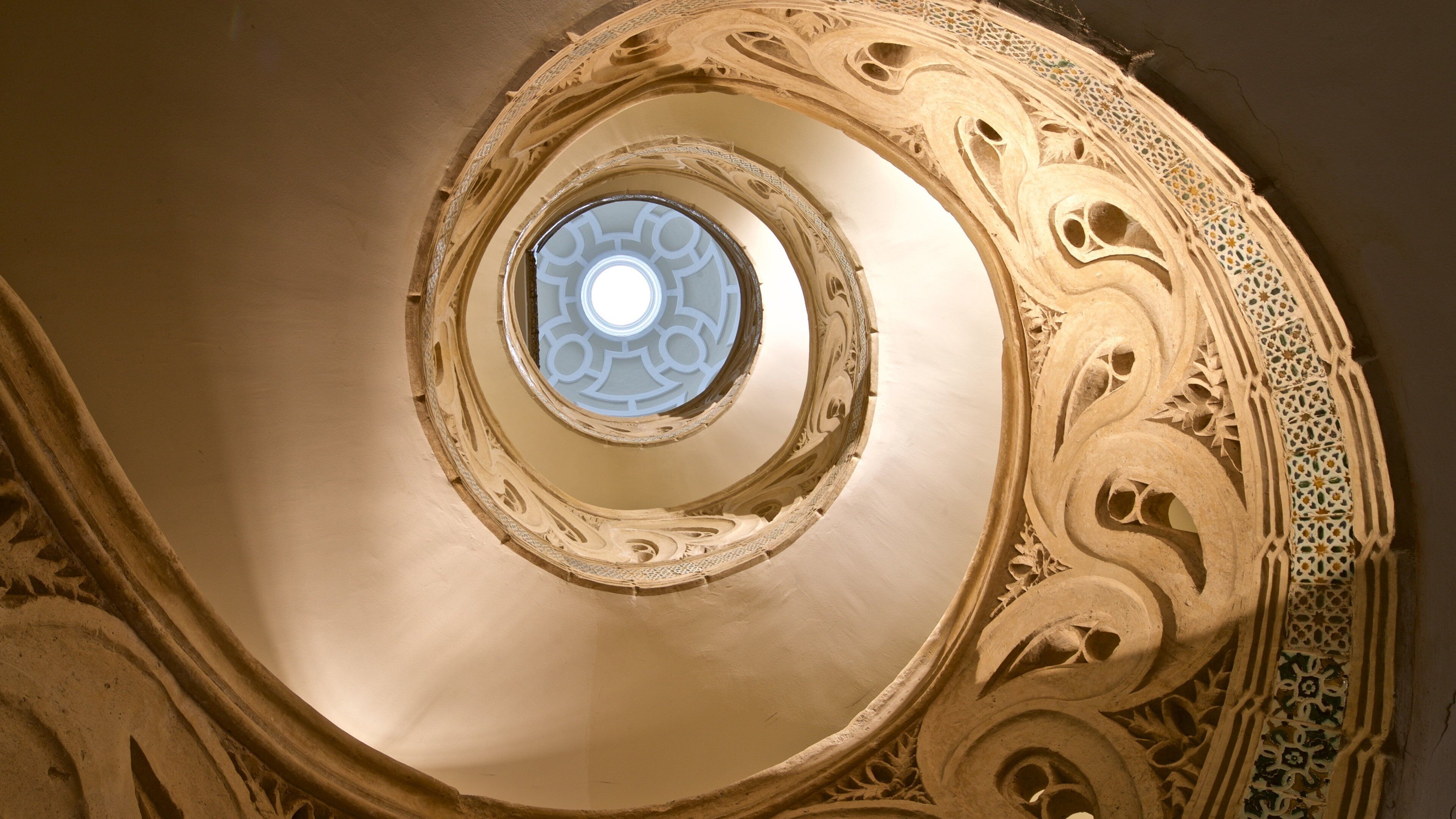 Pamplona Cathedral which includes interior views and heritage elements