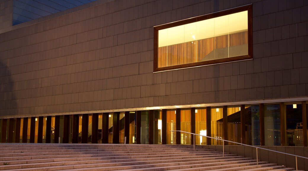 Palacio de Congresos y Auditorio de Navarra som inkluderar nattliv