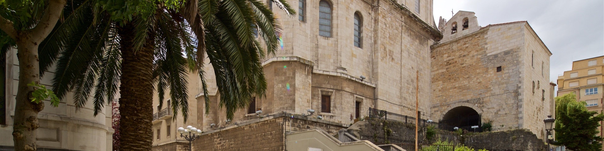 Catedral de Santander caracterizando arquitetura de patrimônio