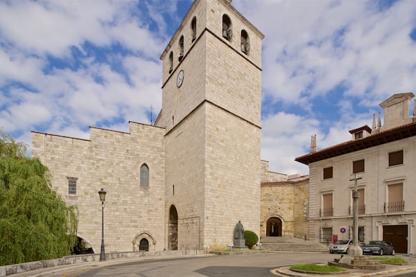 Kathedrale von Santander mit einem historische Architektur