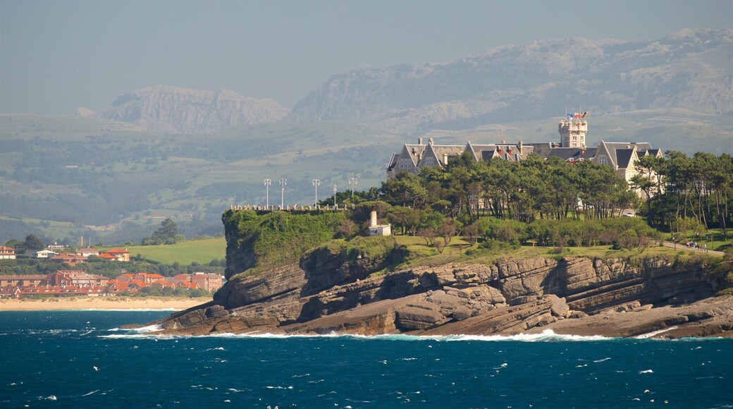 Palacio de la Magdalena featuring tranquil scenes, general coastal views and a house