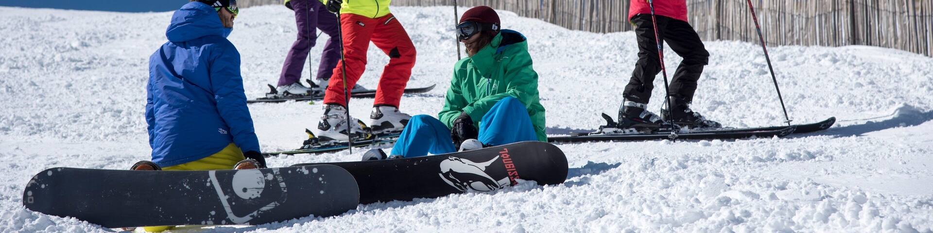 Skigebiet La Molina welches beinhaltet Snowboarden, Skifahren und Schnee