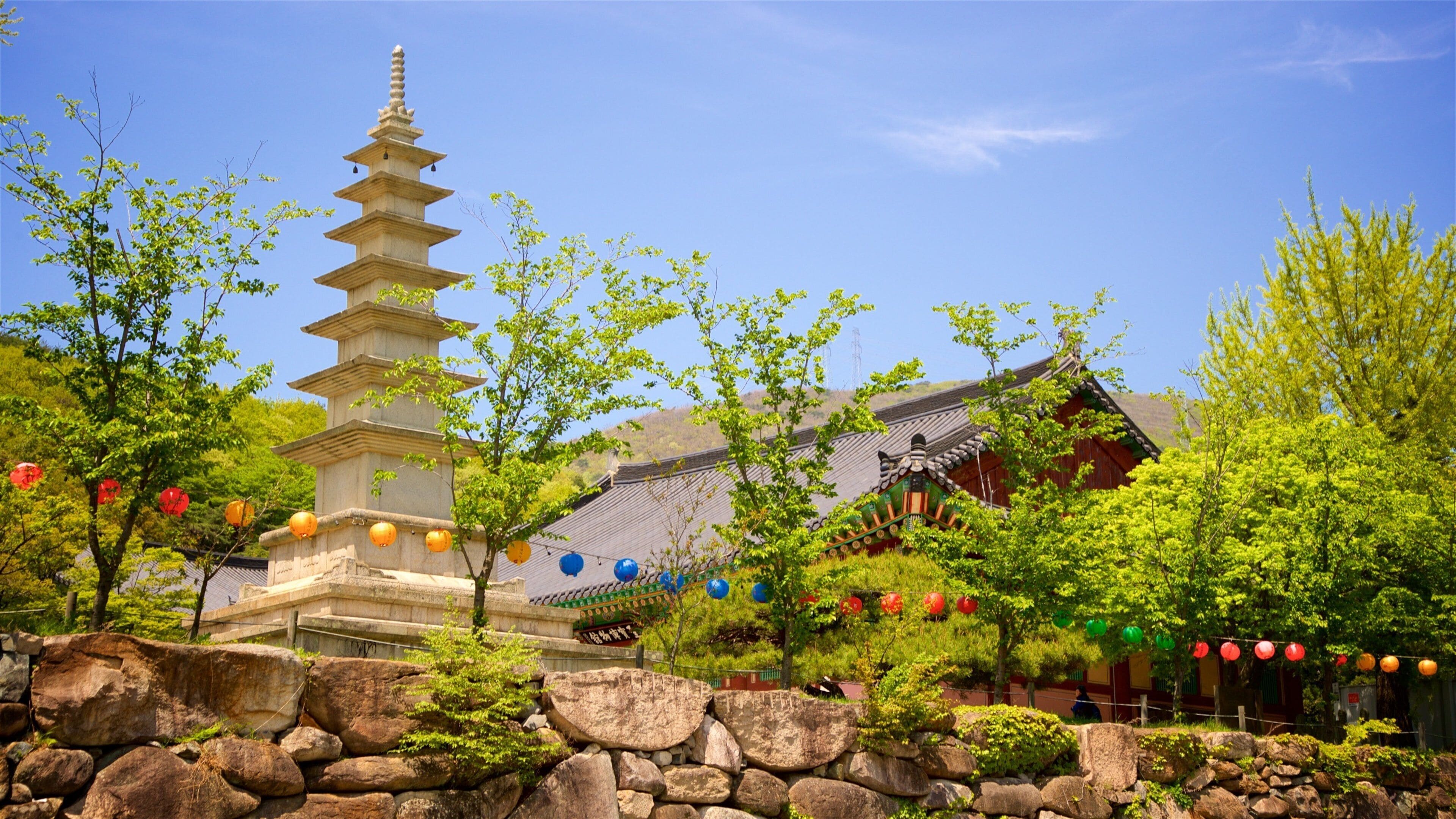 Beomeosa which includes heritage elements