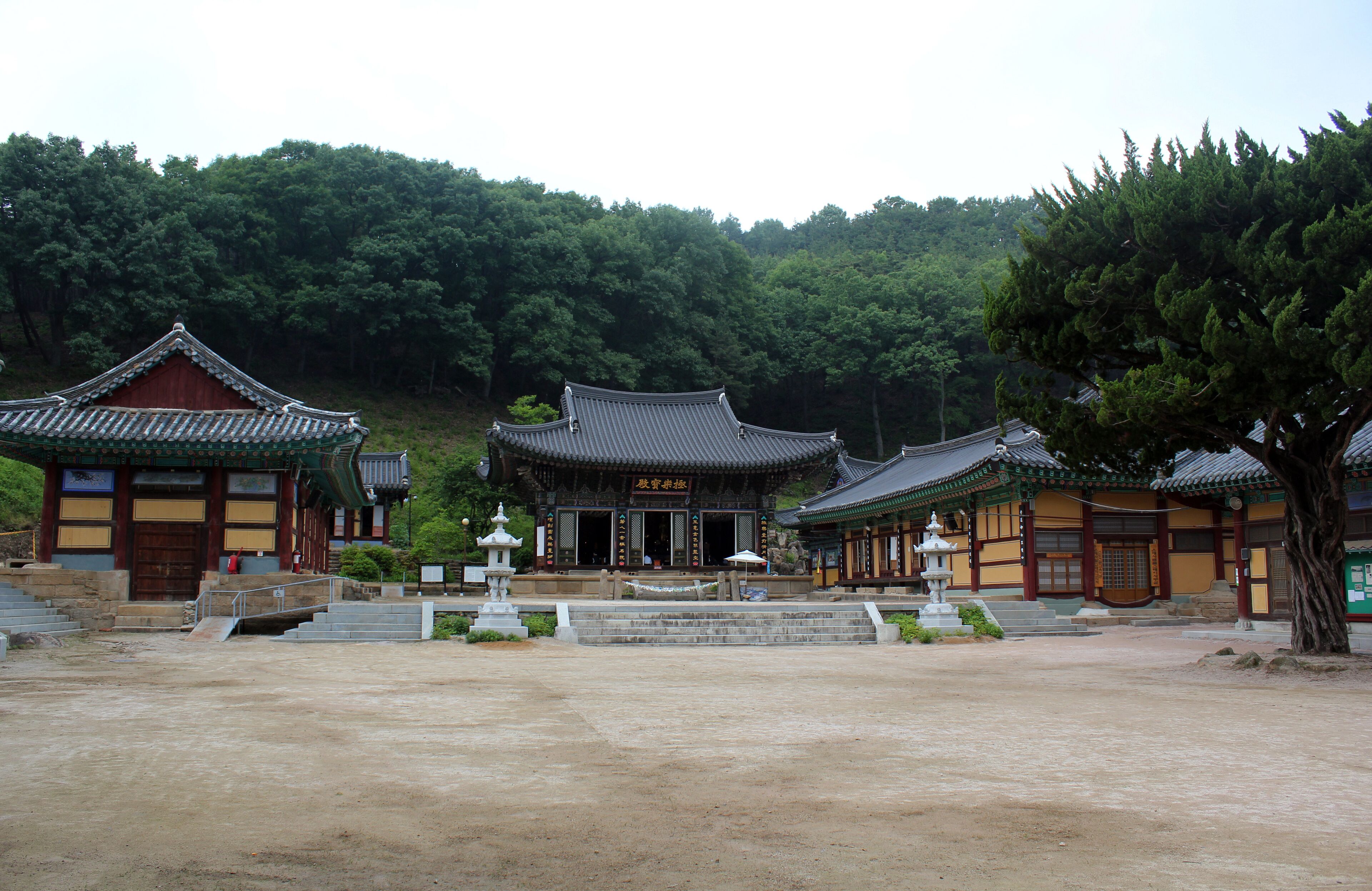 South Korea Eunhaesa Buddhist Temple