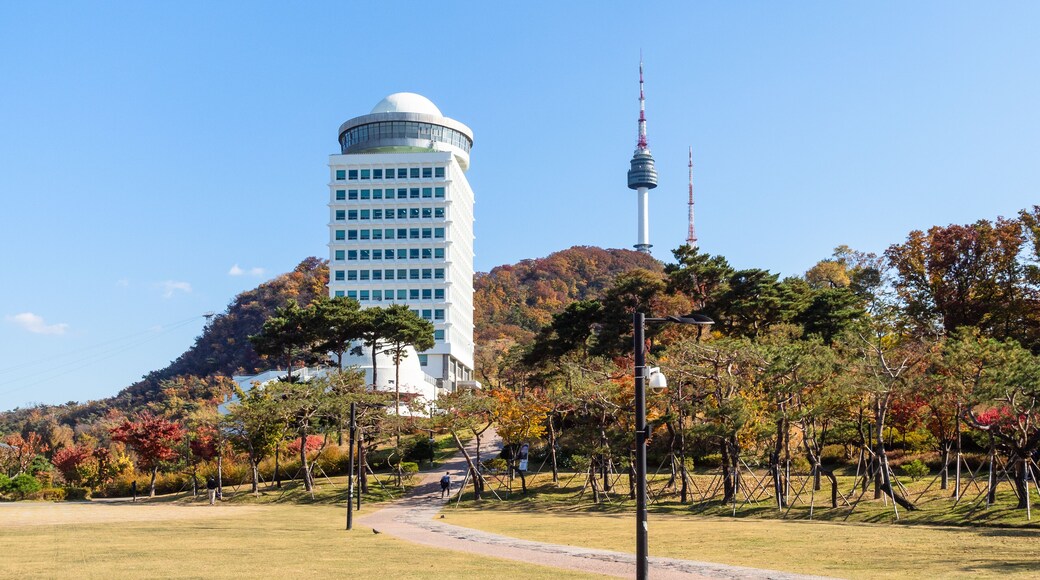 Seoul Science Park Namsan and N Seoul Tower