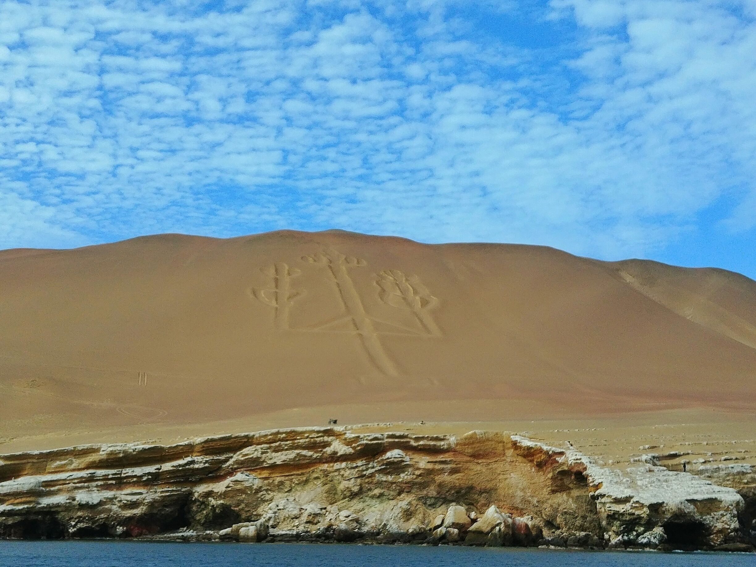 Candelabro, Paracas, Ica. Peru.
#peru #southamerica #sand #sky #nature