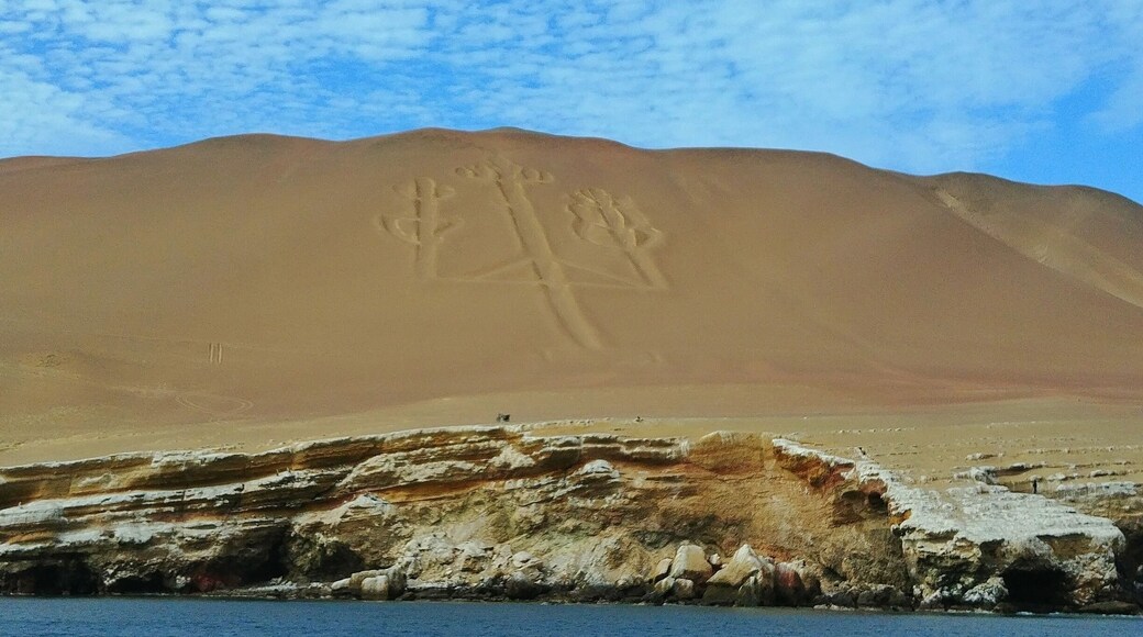 Candelabro, Paracas, Ica. Peru.
#peru #southamerica #sand #sky #nature