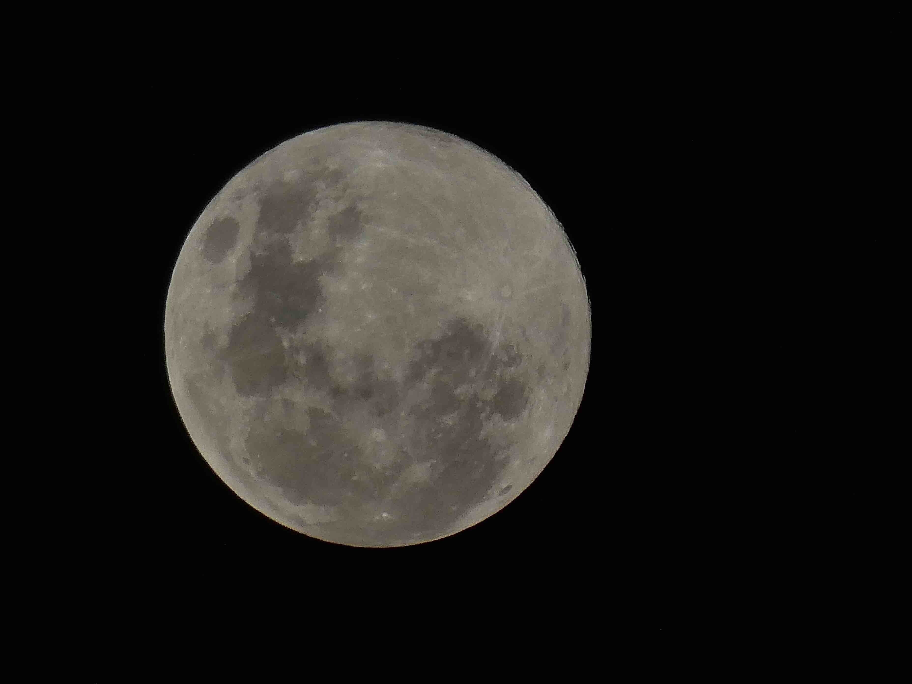 Full moon over the Southern Hemisphere. This beauty lit up the ocean and provided a beautiful sight for us. 
#OntheRoad