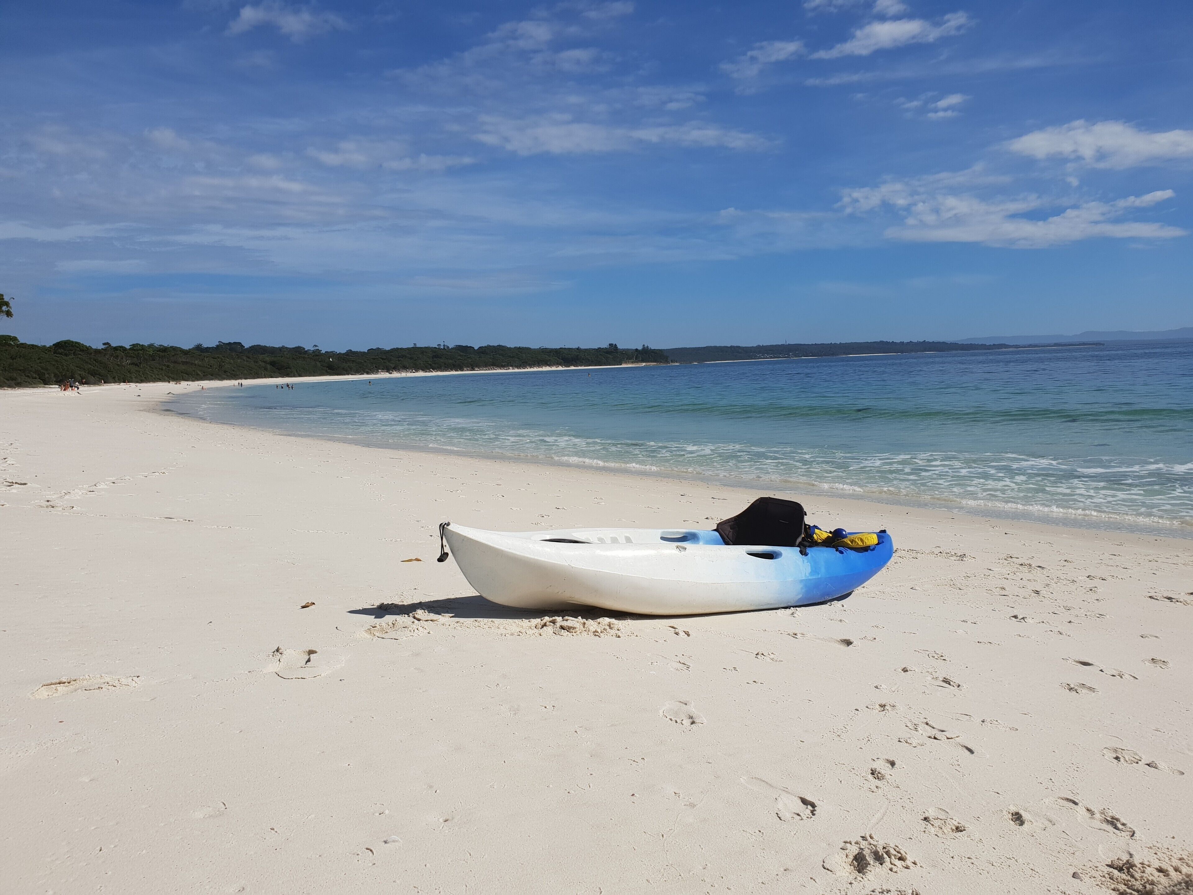 Inside the Jervis Bay National Park, you get to see a lot a wildlife such as kangaroos, colourful parrots, dolphins and some scarier ones as well like snakes and sharks :-D
The campsite is just a short walk from the beautiful beach and offers great amenities so it's a perfect family spot. Just make sure to book a spot online before heading over.
#LifeAtExpedia #VisitAustralia