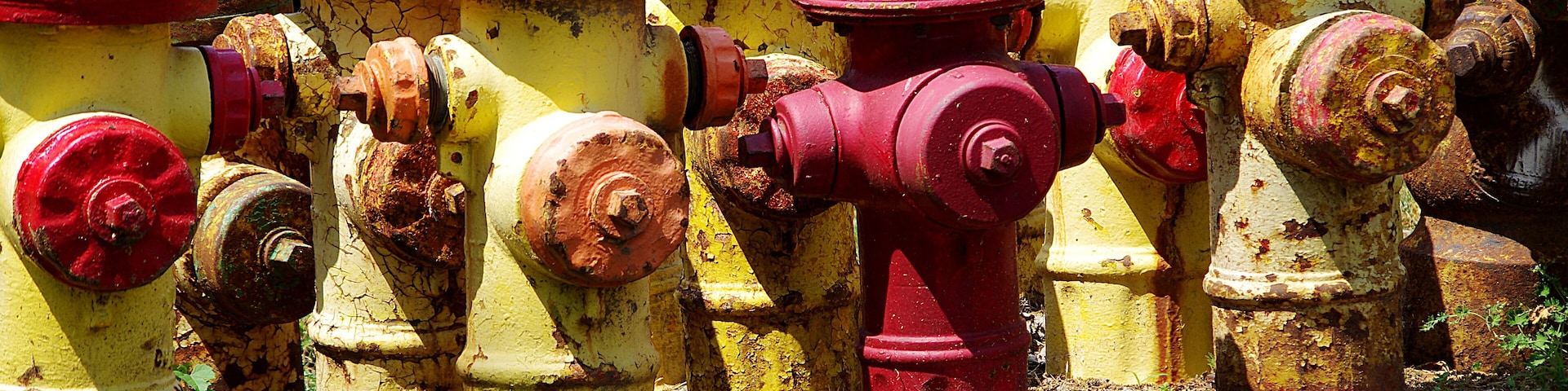 Somewhere along the Mississippi river we came across this fire hydrant graveyard.