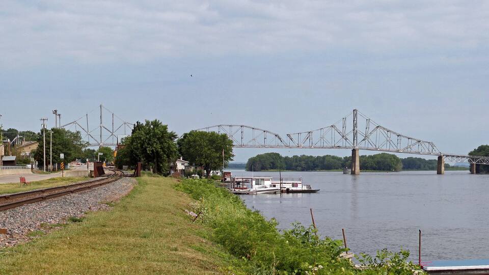 The temporarily closed the Black Hawk Bridge, Mississippi River, joining Lansing IA, to WI. View from the South, is a riveted cantilever truss bridge. The Iowa DOT is planning a replacement bridge.