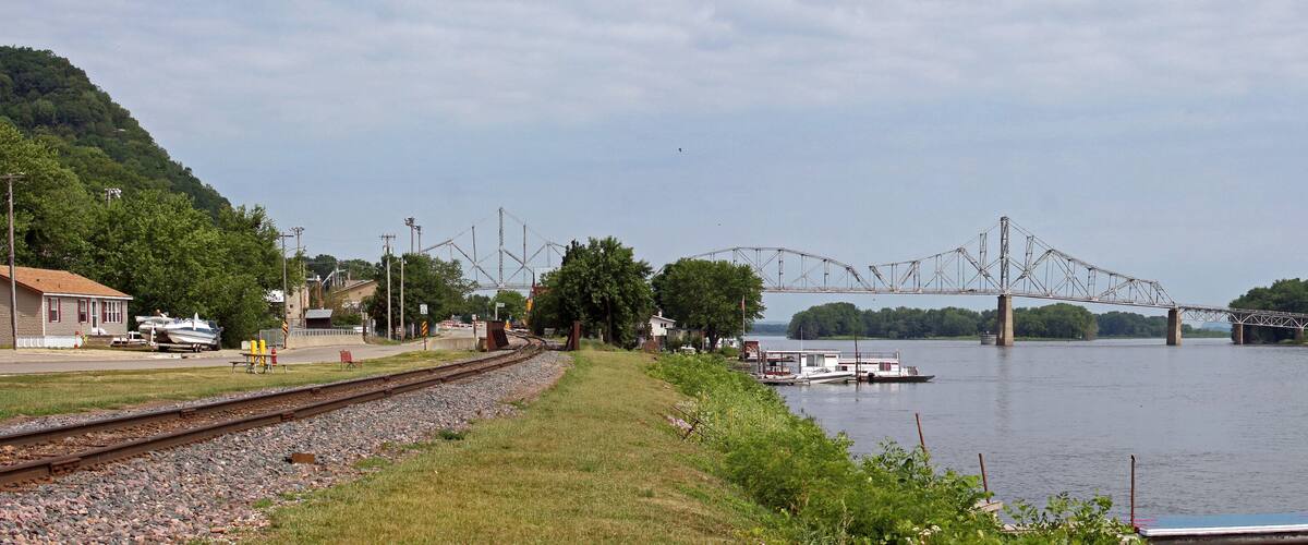 The temporarily closed the Black Hawk Bridge, Mississippi River, joining Lansing IA, to WI. View from the South, is a riveted cantilever truss bridge. The Iowa DOT is planning a replacement bridge.