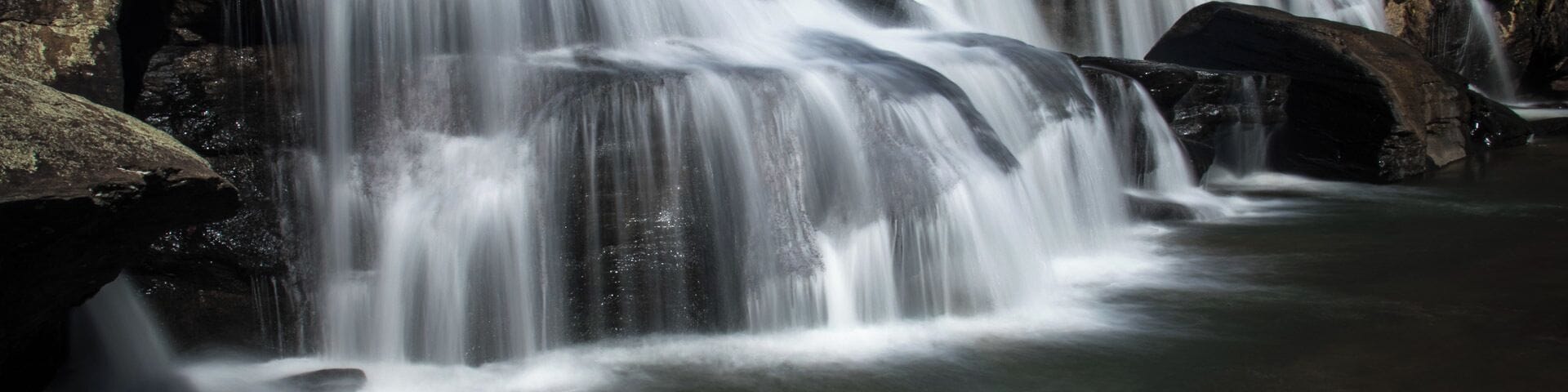 It is only a 1 mile hike to this beauty. View a video about it here: https://www.hdcarolina.com/episode/riley-moore-falls
#Waterfall