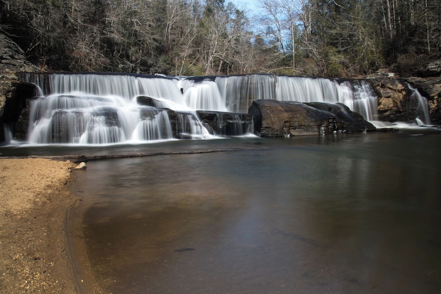 One of my favorite places.  View a video guide of it here:  https://www.hdcarolina.com/episode/riley-moore-falls
#waterfall