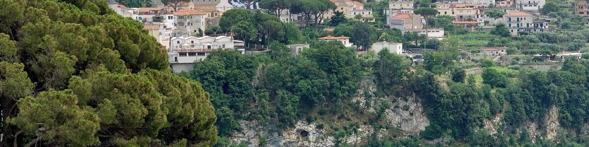 Great time walking around and eating at Scala, Italy today...