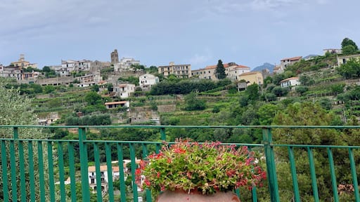 Great time walking around and eating at Scala, Italy today...