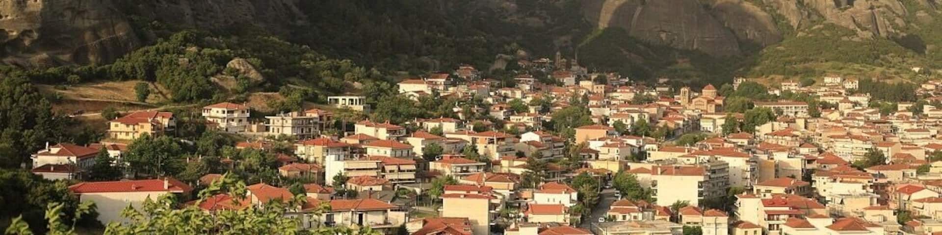View of the town Kastraki next to the cliffs of Meteora