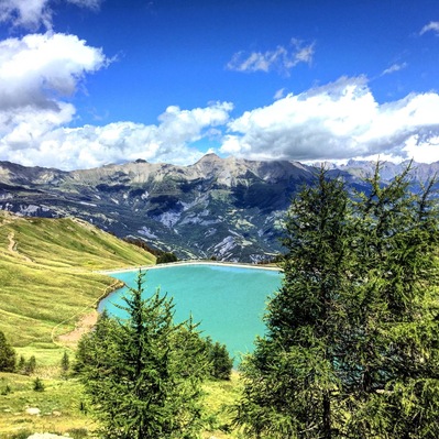 #Walk on the top of the #mountain and #discover an #amazing #view with a #lake