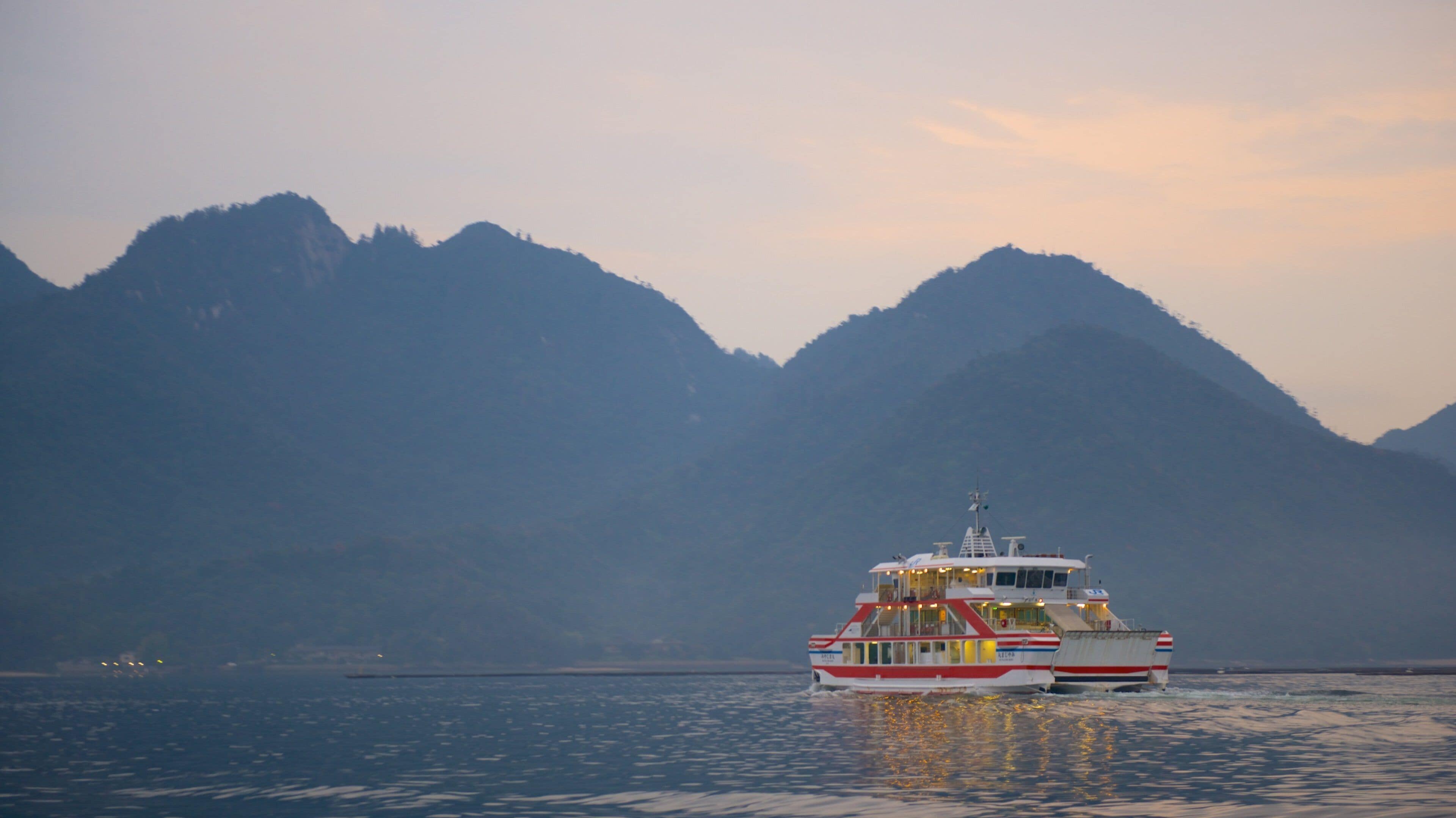 Hatsukaichi showing a lake or waterhole and boating