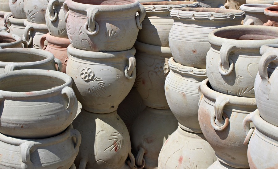 italy: Terracotta vases, typical of Salento.
