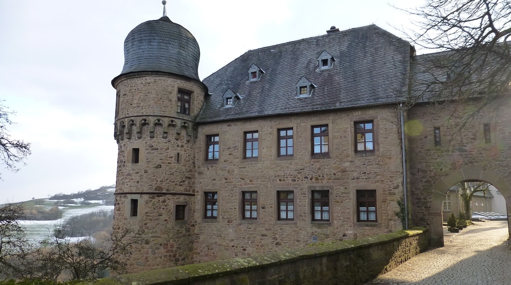 Zugang an der Ostseite der Burg Lichtenberg