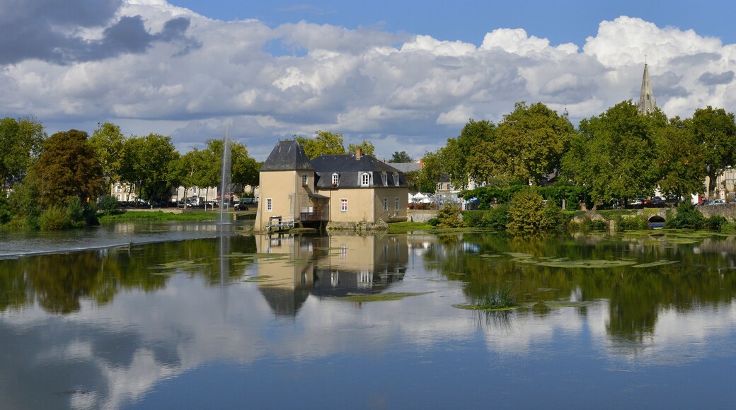 Panoramique Le Loir fleuri à La Flèche (72200), Sarthe en Pays-de-la-Loire, France