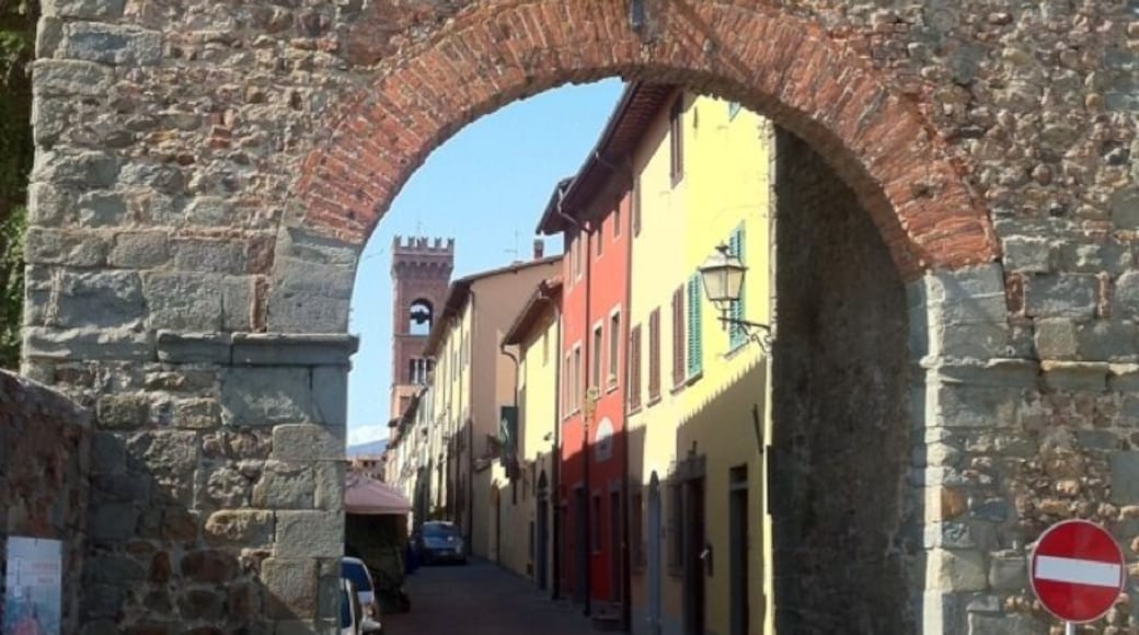 Long Italian lunch followed by a walk around the village is bliss