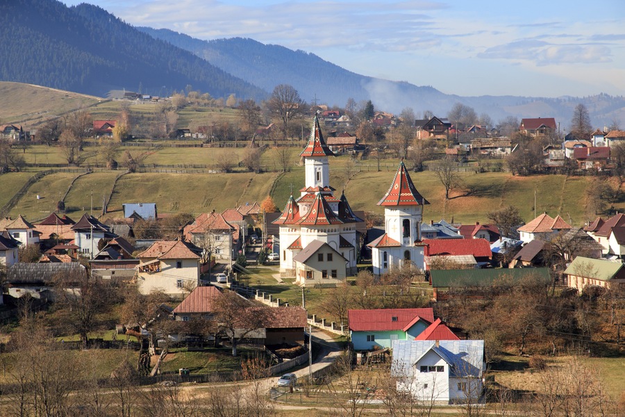 Europe, Romania, Bucovina, Campulung  Moldovenesc, Fall colors.
