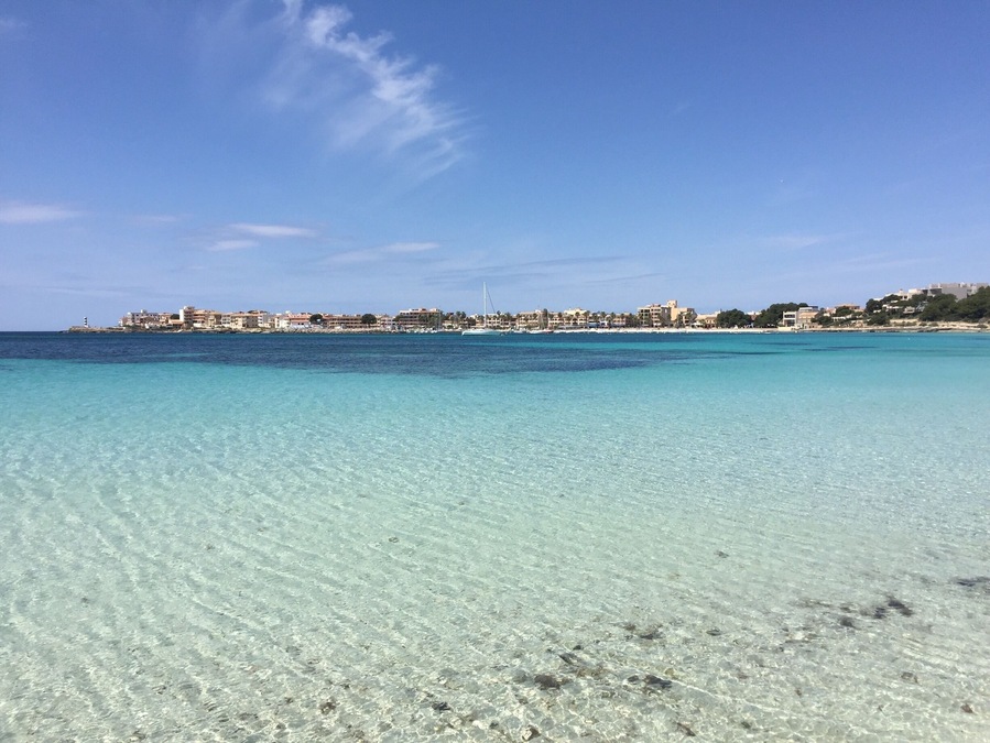 Who needs the Caribbean? Come to Colònia de Sant Jordi and enjoy the beautiful beaches! Follow the trail starting at Playa d'es Port and discover your favorite spot.