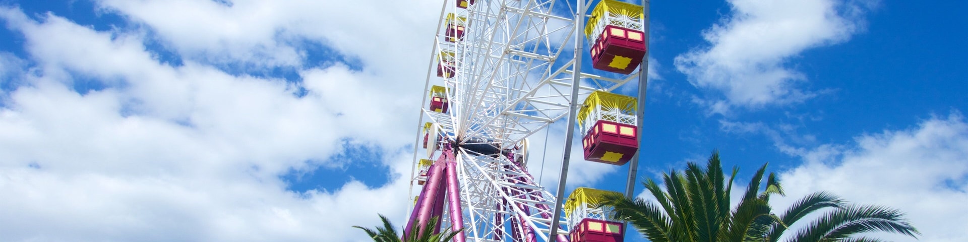 Victoria ofreciendo atracciones