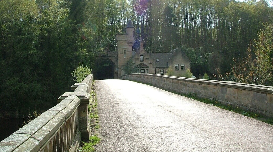 West Lodge