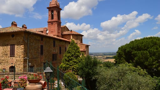 The little village Paciano in Umbria