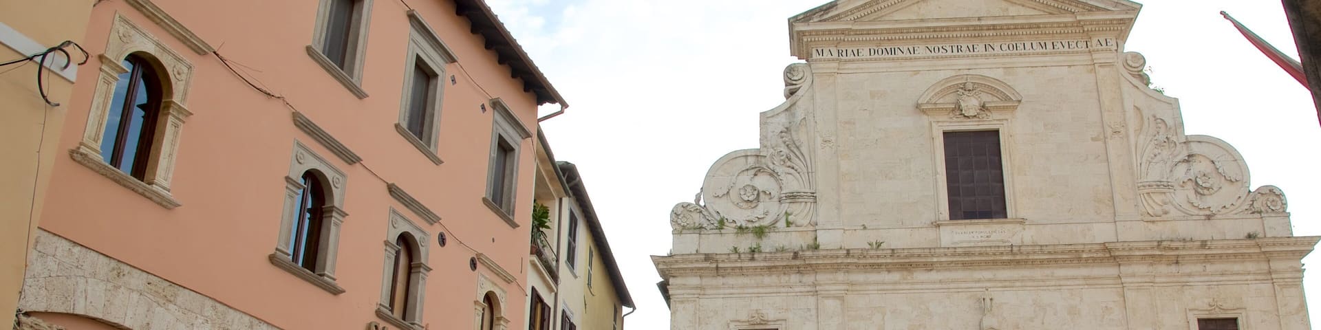 Orte showing a square or plaza