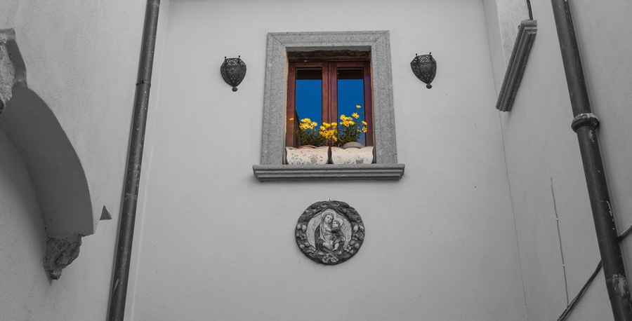 Between the streets of the historic center