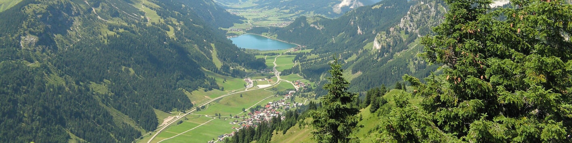 View from the Hahnenkamm into Tannheimer Tal.