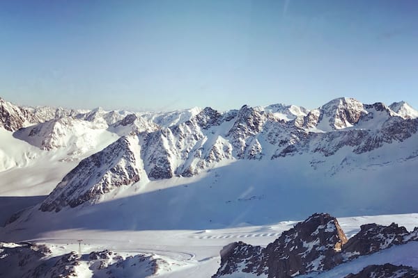 Great panoramic view from Pitztal Glacier đ