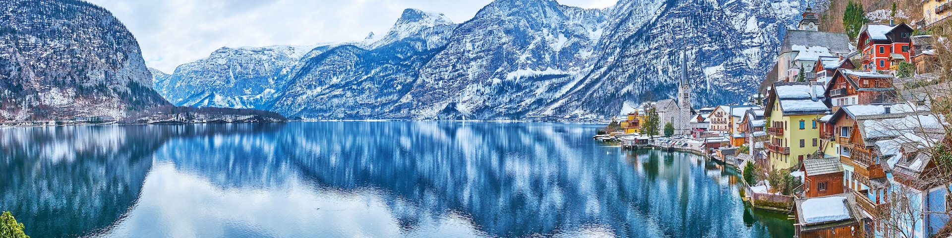 Vacation on Hallstattersee lake, Hallstatt, Salzkammergut, Austria