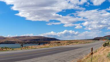 Panorama of the Vantage Bridge over the Columbia River in the Palouse region of central Washington, USA