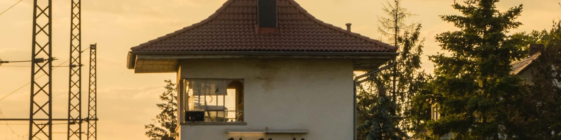 Bahnhof Dorfbahnhof Hirschaid Abends