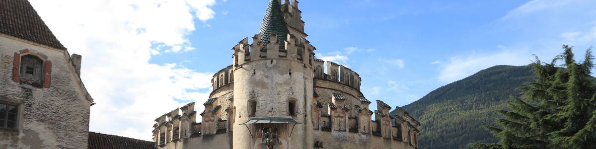 This media shows the cultural heritage monument with the number 17762 in South Tyrol.