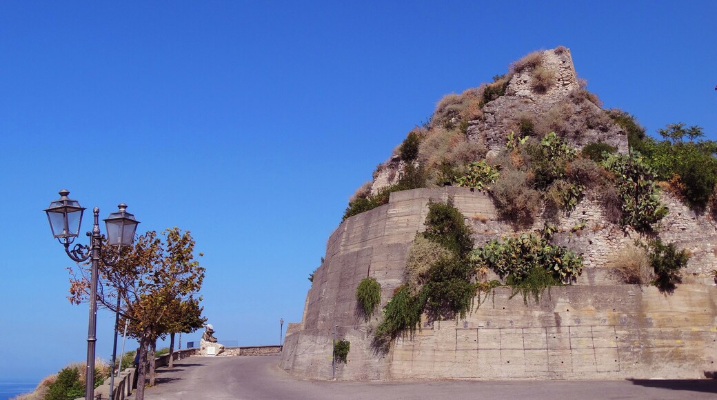 This is a photo of a monument which is part of cultural heritage of Italy. This monument participates in the contest Wiki Loves Monuments Italia 2015. See authorisations.