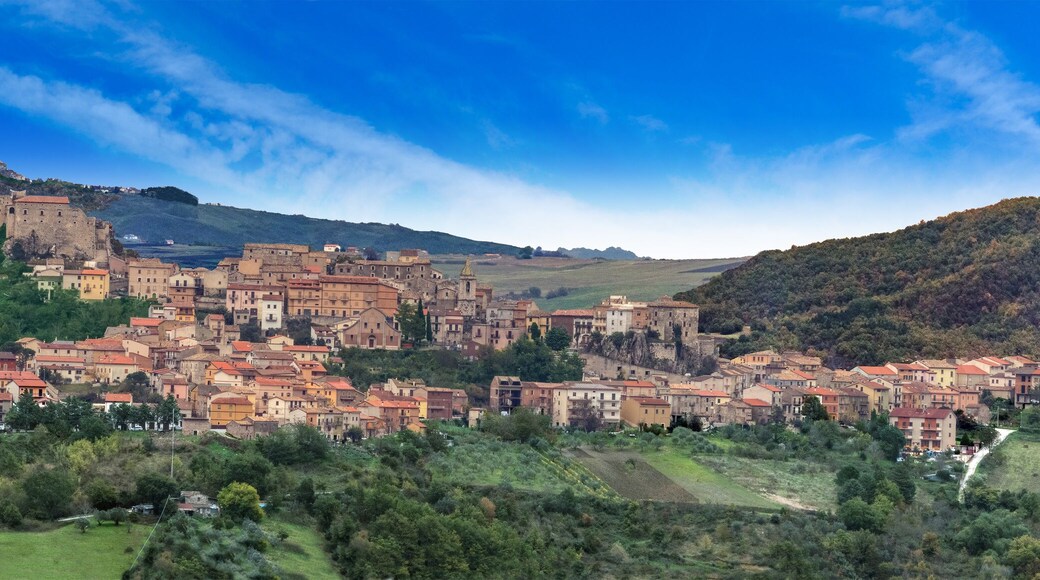 Bagnoli del Trigno e la grande vallata molisana - panorama