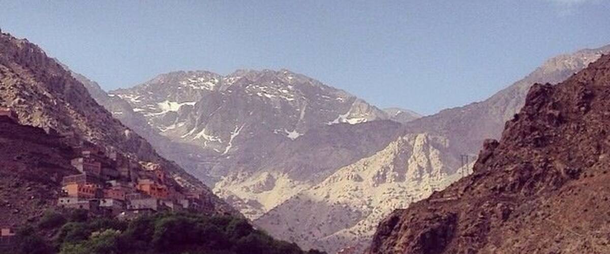 The Kasbah du Toubkal a part of the Mantis Collection provides the most picturesque, peaceful and romantic setting with 360 degree views of the surrounding High Atlas Mountains. It is situated close to Marrakech and a perfect place to stay for a few days. There is a lot of great trekking in the area for all levels(the highest peak in Northern Africa), and a perfect spot to relax, read a book and have a Hammam. Kasbah du Toubkal is also a great place for a day trip and to have a nice lunch. We have been very impressed and it is truly worth the trip and a must see.
There is no road access so you can walk for 15 minutes or take a Mule.